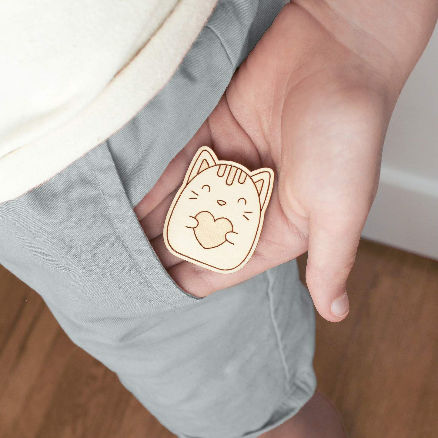 animal friend pocket hugs, wooden token