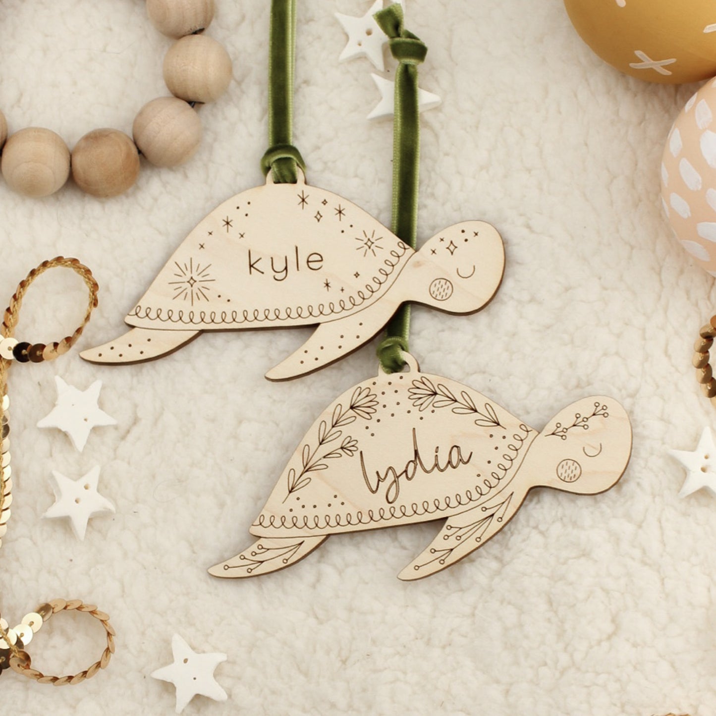 sea turtle personalized wooden folksy christmas ornaments