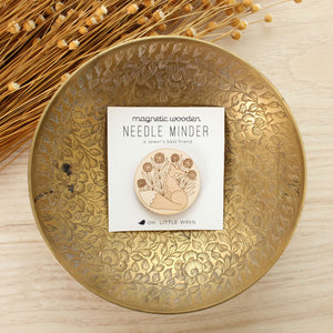 forest fox wooden needle minder