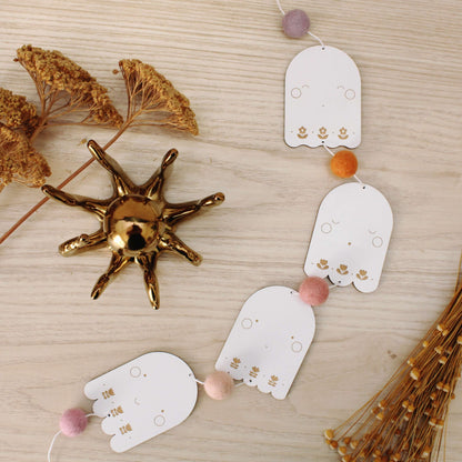 vertical ghosts wooden folk halloween garland, floral