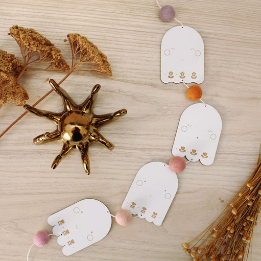 vertical ghosts wooden folk halloween garland, floral